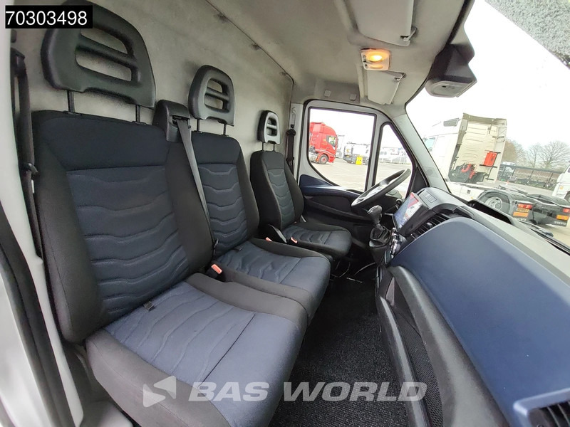 Товарен бус Iveco Daily 35S12 Automaat L2H2 3,5t Trekhaak Airco Cruise APK 12-2026 Euro6 L2 Airco Trekhaak Cruise control: снимка 11 Товарен бус Iveco Daily 35S12 Automaat L2H2 3,5t Trekhaak Airco Cruise APK 12-2026 Euro6 L2 Airco Trekhaak Cruise control: снимка 11