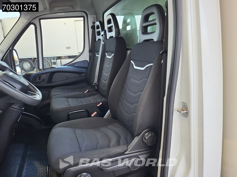 Лекотоварен автомобил фургон Iveco Daily 35S14 Laadklep Automaat Zijdeur Bakwagen Airco Cruise Camera Euro6 Meubelbak Koffer Airco Cruise control: снимка 13 Лекотоварен автомобил фургон Iveco Daily 35S14 Laadklep Automaat Zijdeur Bakwagen Airco Cruise Camera Euro6 Meubelbak Koffer Airco Cruise control: снимка 13