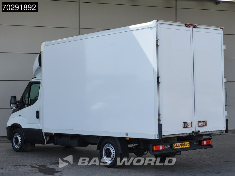 Iveco Daily 35S16 Automaat Bakwagen Achterdeuren 160PK Airco Camera Euro6 Meubelbak Koffer 21m3 Airco - Лекотоварен автомобил фургон: снимка 2 Iveco Daily 35S16 Automaat Bakwagen Achterdeuren 160PK Airco Camera Euro6 Meubelbak Koffer 21m3 Airco - Лекотоварен автомобил фургон: снимка 2