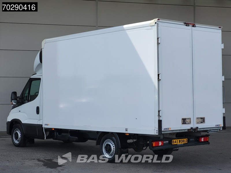 Iveco Daily 35S16 Automaat Bakwagen Achterdeuren 160PK Airco Camera Euro6 Meubelbak Koffer 21m3 Airco - Лекотоварен автомобил фургон: снимка 2 Iveco Daily 35S16 Automaat Bakwagen Achterdeuren 160PK Airco Camera Euro6 Meubelbak Koffer 21m3 Airco - Лекотоварен автомобил фургон: снимка 2