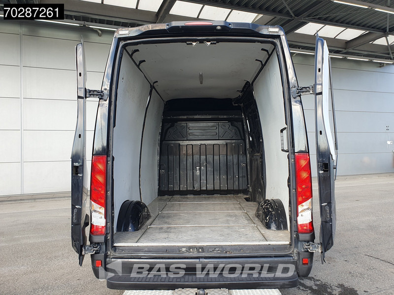 Iveco Daily 35S16 Automaat L2H2 3,5t Trekhaak Airco Cruise Camera Euro6 L2 11m3 Airco Trekhaak Cruise control - Товарен бус: снимка 3 Iveco Daily 35S16 Automaat L2H2 3,5t Trekhaak Airco Cruise Camera Euro6 L2 11m3 Airco Trekhaak Cruise control - Товарен бус: снимка 3
