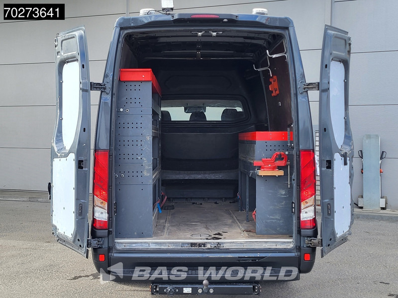 Iveco Daily 35S16 Dubbel Cabine Automaat 3,5t Trekhaak Werkplaatsinrichting LED Airco Cruise Camera Parkeersensoren DC Doka Mixto 8m3 Airco - Товарен бус: снимка 5 Iveco Daily 35S16 Dubbel Cabine Automaat 3,5t Trekhaak Werkplaatsinrichting LED Airco Cruise Camera Parkeersensoren DC Doka Mixto 8m3 Airco - Товарен бус: снимка 5