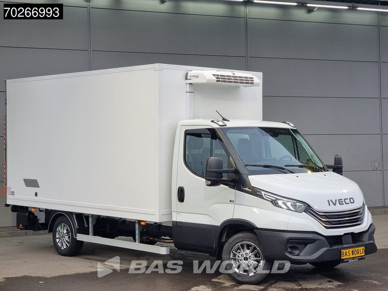 Iveco Daily 35S18 3.0L Laadklep Koelwagen Vriezer Thermoking V-200 MAX 220V stekker -18 LED Navi Airco ACC Koel Koeler Kühler Kühlwagen Kühl - Хладилен бус: снимка 3 Iveco Daily 35S18 3.0L Laadklep Koelwagen Vriezer Thermoking V-200 MAX 220V stekker -18 LED Navi Airco ACC Koel Koeler Kühler Kühlwagen Kühl - Хладилен бус: снимка 3