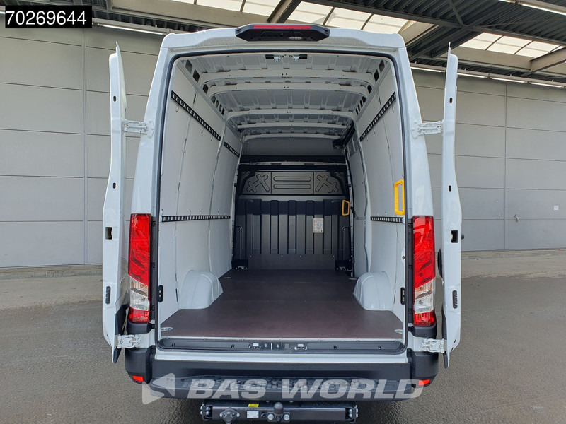 Iveco Daily 35S21 3.0L Automaat Black Edition 2025 model L2H2 Trekhaak Tacho ACC LED CarPlay Velgen Camera 12m3 Airco Trekhaak - Товарен бус: снимка 3 Iveco Daily 35S21 3.0L Automaat Black Edition 2025 model L2H2 Trekhaak Tacho ACC LED CarPlay Velgen Camera 12m3 Airco Trekhaak - Товарен бус: снимка 3