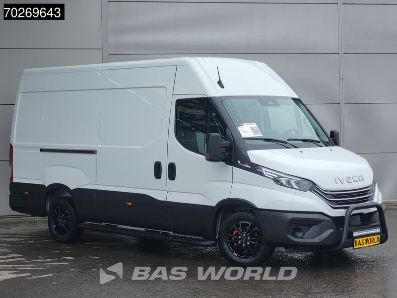 Iveco Daily 35S21 3.0L Automaat Black Edition 2025 model L2H2 Trekhaak Tacho ACC LED CarPlay Velgen Camera 12m3 Airco Trekhaak - Товарен бус: снимка 5 Iveco Daily 35S21 3.0L Automaat Black Edition 2025 model L2H2 Trekhaak Tacho ACC LED CarPlay Velgen Camera 12m3 Airco Trekhaak - Товарен бус: снимка 5