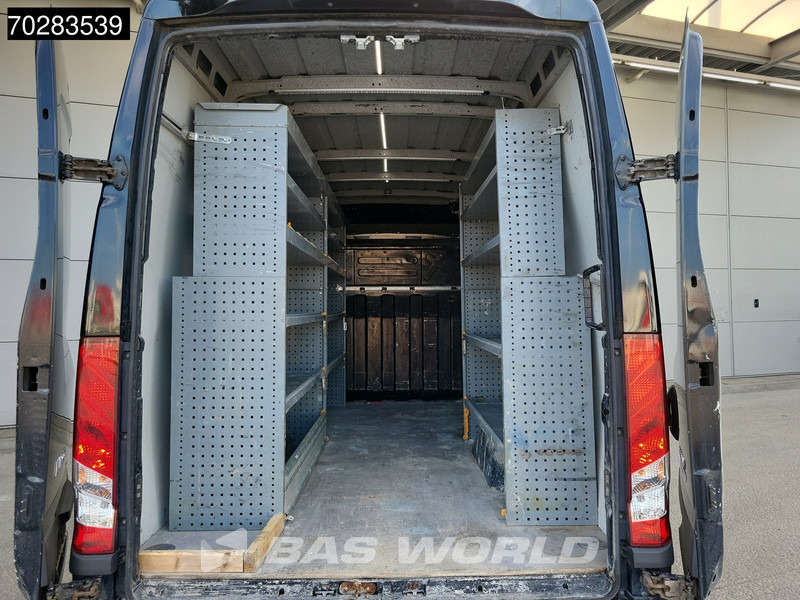 Iveco Daily 50C18 3.0L Automaat L2H2 Dubbellucht 3,5t Trekhaak Airco Cruise Euro6 L2 12m3 Airco Trekhaak Cruise control - Товарен бус: снимка 3 Iveco Daily 50C18 3.0L Automaat L2H2 Dubbellucht 3,5t Trekhaak Airco Cruise Euro6 L2 12m3 Airco Trekhaak Cruise control - Товарен бус: снимка 3