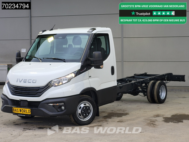 Iveco Daily 35C18 3.0L Automaat Dubbellucht 2025 model 410WB ACC Camera Airco Navi Chassis Cabine Fahrgestell Airco - Лекотоварен автомобил: снимка 1 Iveco Daily 35C18 3.0L Automaat Dubbellucht 2025 model 410WB ACC Camera Airco Navi Chassis Cabine Fahrgestell Airco - Лекотоварен автомобил: снимка 1
