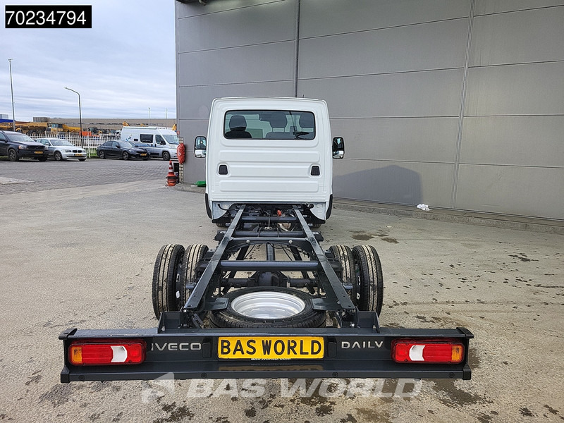 Iveco Daily 35C18 3.0L Automaat Dubbellucht 2025 model 410WB ACC Camera Airco Navi Chassis Cabine Fahrgestell Airco - Лекотоварен автомобил: снимка 5 Iveco Daily 35C18 3.0L Automaat Dubbellucht 2025 model 410WB ACC Camera Airco Navi Chassis Cabine Fahrgestell Airco - Лекотоварен автомобил: снимка 5