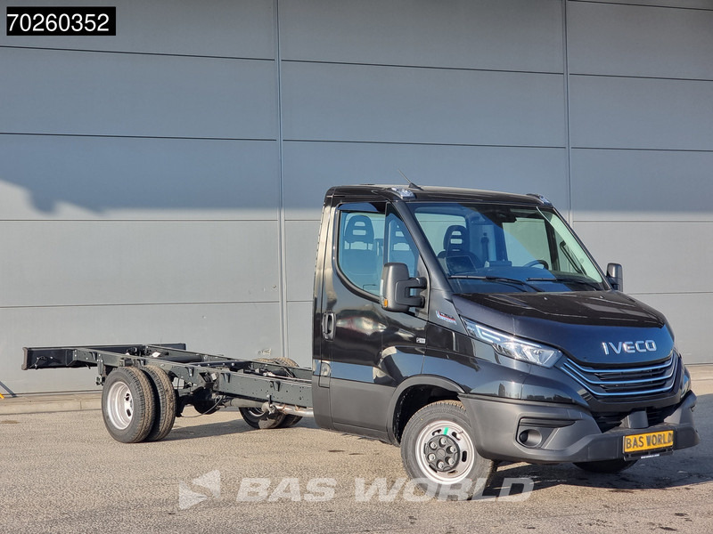 Iveco Daily 35C21 Automaat 410wb Dubbellucht 2025model Chassis Cabine ACC Fahrgestell Airco - Лекотоварен автомобил: снимка 3 Iveco Daily 35C21 Automaat 410wb Dubbellucht 2025model Chassis Cabine ACC Fahrgestell Airco - Лекотоварен автомобил: снимка 3