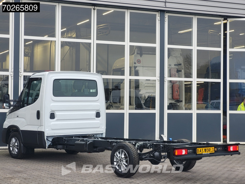 Iveco Daily 35S16 Automaat Chassis Cabine 410WB 2025 model LED CarPlay Camera Velgen Cruise Airco Fahrgestell Airco Cruise control - Лекотоварен автомобил: снимка 2 Iveco Daily 35S16 Automaat Chassis Cabine 410WB 2025 model LED CarPlay Camera Velgen Cruise Airco Fahrgestell Airco Cruise control - Лекотоварен автомобил: снимка 2