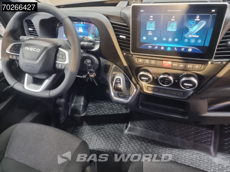 Interior photo 1: Нови Лекотоварен автомобил Iveco Daily 35S18 3.0L Automaat Autotransporter 2025model LED ACC Lier Zwaailamp Oprijwagen Cartransporter Airco