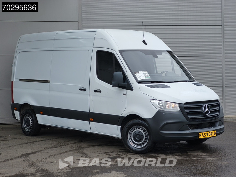 Mercedes-Benz Sprinter 311 CDI L2H2 Airco Cruise MBUX CarPlay Euro6 L2 12m3 Airco Cruise control - Малък ван: снимка 3 Mercedes-Benz Sprinter 311 CDI L2H2 Airco Cruise MBUX CarPlay Euro6 L2 12m3 Airco Cruise control - Малък ван: снимка 3