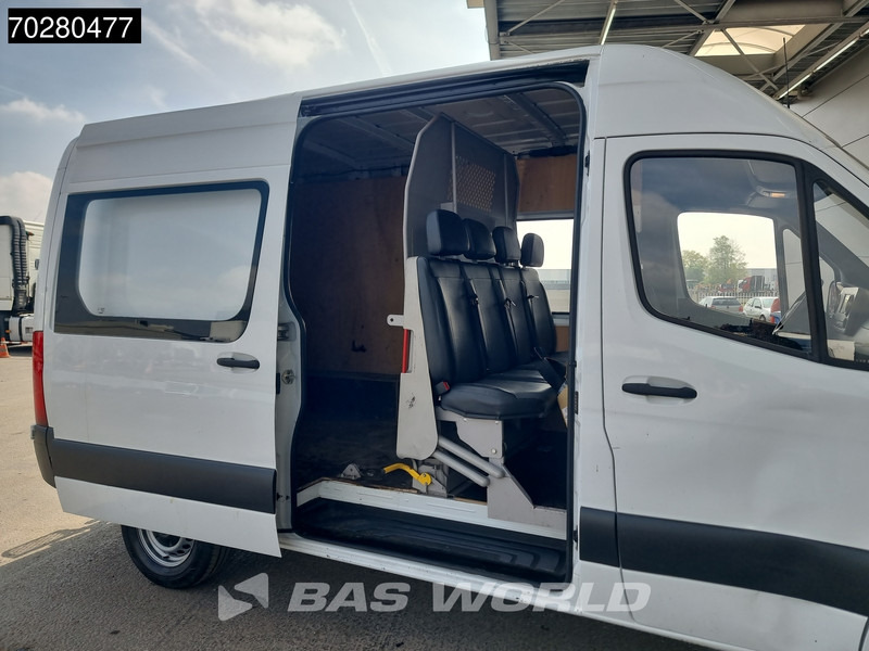 Mercedes-Benz Sprinter 314 CDI Automaat Dubbel Cabine 3,5t Trekhaak Airco Cruise Camera MBUX Doka Mixto DC 8m3 Airco Trekhaak Cruise control - Товарен бус: снимка 3 Mercedes-Benz Sprinter 314 CDI Automaat Dubbel Cabine 3,5t Trekhaak Airco Cruise Camera MBUX Doka Mixto DC 8m3 Airco Trekhaak Cruise control - Товарен бус: снимка 3