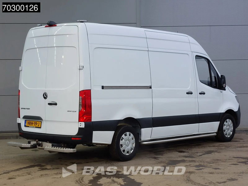 Товарен бус Mercedes-Benz Sprinter 314 CDI L2H2 Trekhaak Airco Cruise Camera MBUX CarPlay Euro6 L2 Airco Trekhaak Cruise control: снимка 5 Товарен бус Mercedes-Benz Sprinter 314 CDI L2H2 Trekhaak Airco Cruise Camera MBUX CarPlay Euro6 L2 Airco Trekhaak Cruise control: снимка 5