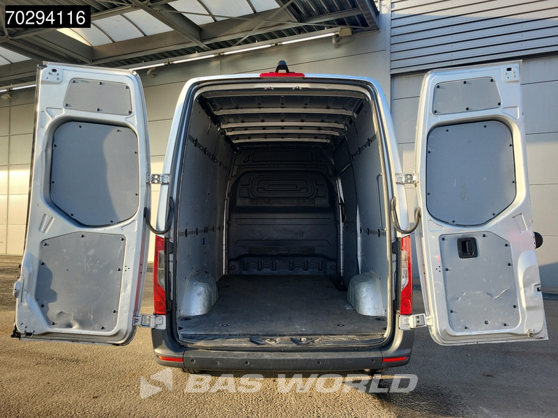 Mercedes-Benz Sprinter 315 CDI Automaat L2H2 150PK Airco Camera Parkeersensoren MBUX CarPlay Euro6 L2 12m3 Airco - Малък ван: снимка 3 Mercedes-Benz Sprinter 315 CDI Automaat L2H2 150PK Airco Camera Parkeersensoren MBUX CarPlay Euro6 L2 12m3 Airco - Малък ван: снимка 3