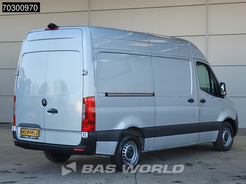 Mercedes-Benz Sprinter 315 CDI Automaat L2H2 150PK Airco Camera Parkeersensoren MBUX CarPlay Euro6 L2 Airco - Малък ван: снимка 5 Mercedes-Benz Sprinter 315 CDI Automaat L2H2 150PK Airco Camera Parkeersensoren MBUX CarPlay Euro6 L2 Airco - Малък ван: снимка 5