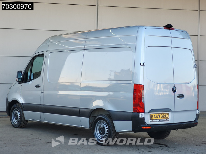 Mercedes-Benz Sprinter 315 CDI Automaat L2H2 150PK Airco Camera Parkeersensoren MBUX CarPlay Euro6 L2 Airco - Малък ван: снимка 2 Mercedes-Benz Sprinter 315 CDI Automaat L2H2 150PK Airco Camera Parkeersensoren MBUX CarPlay Euro6 L2 Airco - Малък ван: снимка 2