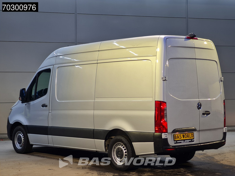 Mercedes-Benz Sprinter 315 CDI Automaat L2H2 150PK Airco Camera Parkeersensoren MBUX CarPlay Euro6 L2 Airco - Малък ван: снимка 2 Mercedes-Benz Sprinter 315 CDI Automaat L2H2 150PK Airco Camera Parkeersensoren MBUX CarPlay Euro6 L2 Airco - Малък ван: снимка 2