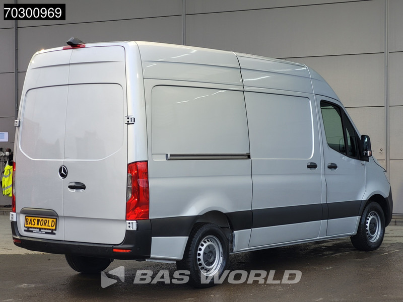 Mercedes-Benz Sprinter 315 CDI Automaat L2H2 150PK Airco Camera Parkeersensoren MBUX CarPlay Euro6 L2 Airco - Малък ван: снимка 5 Mercedes-Benz Sprinter 315 CDI Automaat L2H2 150PK Airco Camera Parkeersensoren MBUX CarPlay Euro6 L2 Airco - Малък ван: снимка 5