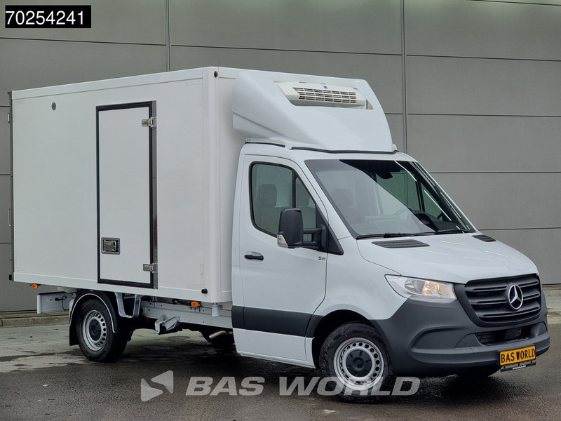 Mercedes-Benz Sprinter 315 CDI Koelwagen Thermo King V-300max 230V stekker Bakwagen Koel Kühlwagen 13m3 Airco Cruise control - Хладилен бус: снимка 5 Mercedes-Benz Sprinter 315 CDI Koelwagen Thermo King V-300max 230V stekker Bakwagen Koel Kühlwagen 13m3 Airco Cruise control - Хладилен бус: снимка 5