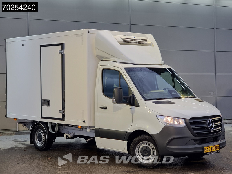 Mercedes-Benz Sprinter 315 CDI Koelwagen Thermo King V-300max 230V stekker Bakwagen Koel Kühlwagen 13m3 Airco Cruise control - Хладилен бус: снимка 5 Mercedes-Benz Sprinter 315 CDI Koelwagen Thermo King V-300max 230V stekker Bakwagen Koel Kühlwagen 13m3 Airco Cruise control - Хладилен бус: снимка 5