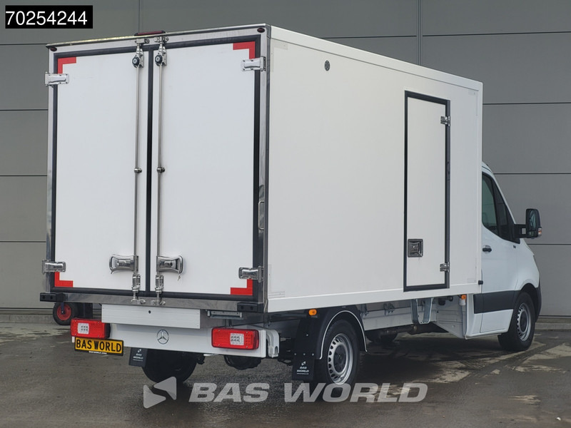 Mercedes-Benz Sprinter 315 CDI Koelwagen Thermo King V-300max 230V stekker Bakwagen Koel Kühlwagen 16m3 Airco Cruise control - Хладилен бус: снимка 5 Mercedes-Benz Sprinter 315 CDI Koelwagen Thermo King V-300max 230V stekker Bakwagen Koel Kühlwagen 16m3 Airco Cruise control - Хладилен бус: снимка 5