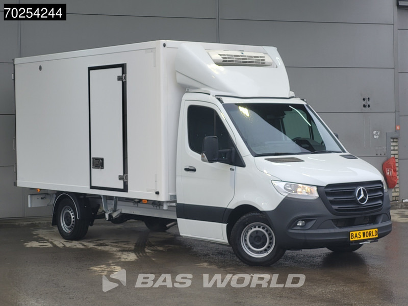 Mercedes-Benz Sprinter 315 CDI Koelwagen Thermo King V-300max 230V stekker Bakwagen Koel Kühlwagen 16m3 Airco Cruise control - Хладилен бус: снимка 3 Mercedes-Benz Sprinter 315 CDI Koelwagen Thermo King V-300max 230V stekker Bakwagen Koel Kühlwagen 16m3 Airco Cruise control - Хладилен бус: снимка 3