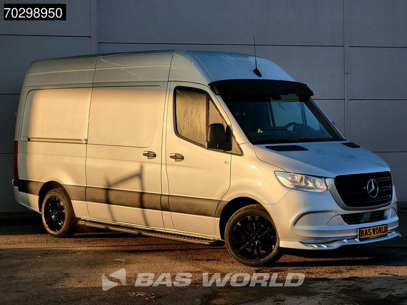 Mercedes-Benz Sprinter 315 CDI Special Edition Automaat L2H2 150PK Airco Cruise Camera Parkeersensoren MBUX CarPlay Velgen Euro6 L2 12m3 Airco - Малък ван: снимка 5 Mercedes-Benz Sprinter 315 CDI Special Edition Automaat L2H2 150PK Airco Cruise Camera Parkeersensoren MBUX CarPlay Velgen Euro6 L2 12m3 Airco - Малък ван: снимка 5
