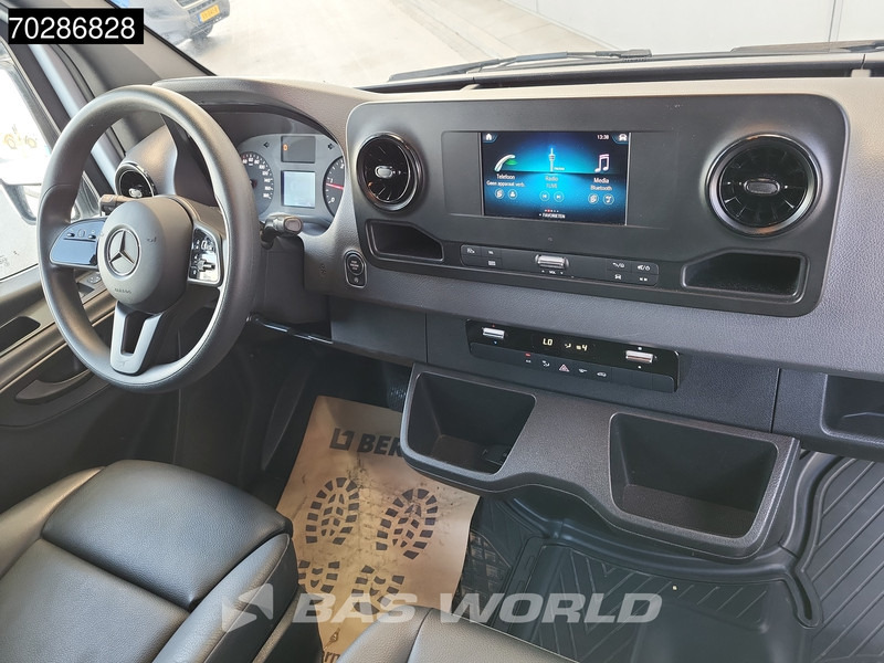 Товарен бус Mercedes-Benz Sprinter 317 CDI Automaat 170PK L3H2 Airco Camera Parkeersensoren MBUX CarPlay Euro6 L3 16m3 Airco: снимка 9
