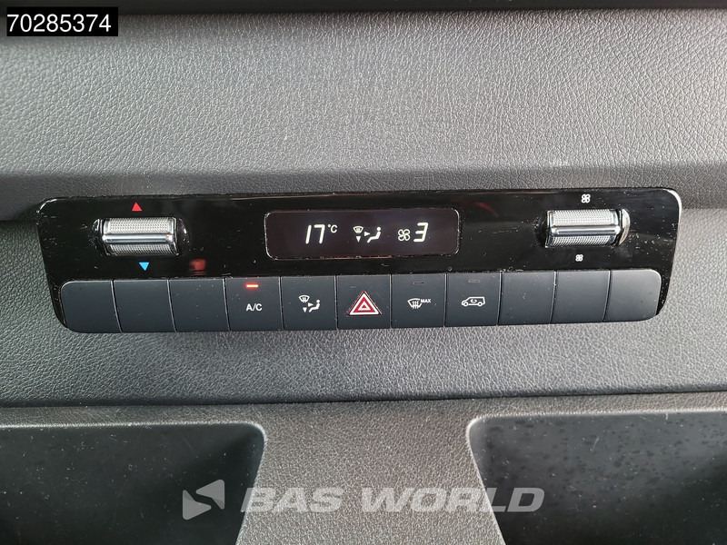 Товарен бус Mercedes-Benz Sprinter 317 CDI Automaat 3,5t Trekhaak L2H2 170PK Airco Camera MBUX Euro6 L2 12m3 Airco Trekhaak: снимка 16