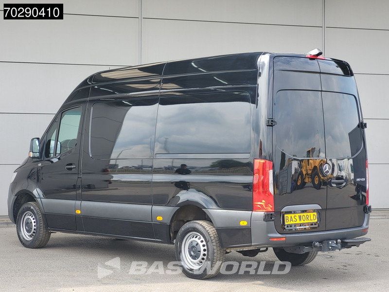 Mercedes-Benz Sprinter 317 CDI Automaat 3,5t Trekhaak L2H2 170PK Airco Camera MBUX Euro6 L2 12m3 Airco Trekhaak - Товарен бус: снимка 2 Mercedes-Benz Sprinter 317 CDI Automaat 3,5t Trekhaak L2H2 170PK Airco Camera MBUX Euro6 L2 12m3 Airco Trekhaak - Товарен бус: снимка 2