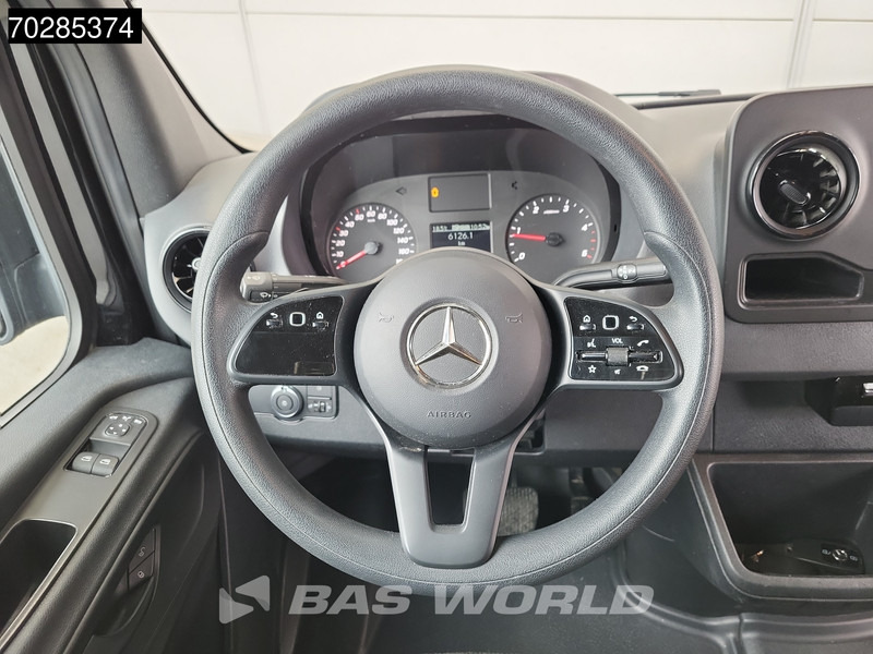 Товарен бус Mercedes-Benz Sprinter 317 CDI Automaat 3,5t Trekhaak L2H2 170PK Airco Camera MBUX Euro6 L2 12m3 Airco Trekhaak: снимка 17
