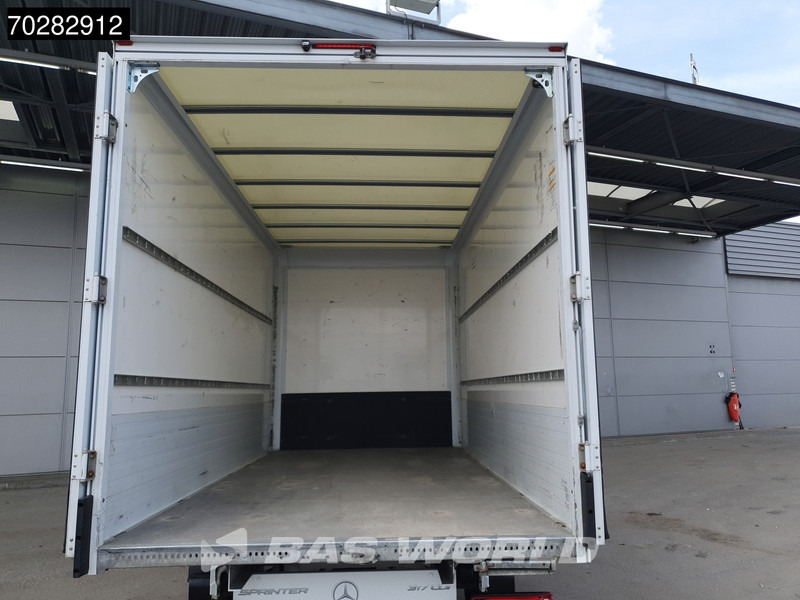 Mercedes-Benz Sprinter 317 CDI Automaat Bakwagen Achterdeuren Airco Camera Euro6 Meubelbak Koffer 21m3 Airco - Лекотоварен автомобил фургон: снимка 3 Mercedes-Benz Sprinter 317 CDI Automaat Bakwagen Achterdeuren Airco Camera Euro6 Meubelbak Koffer 21m3 Airco - Лекотоварен автомобил фургон: снимка 3