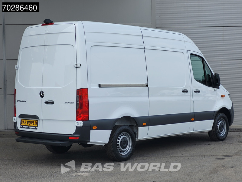 Mercedes-Benz Sprinter 317 CDI Automaat L2H2 170PK Navi Airco Cruise Camera Parkeersensoren MBUX CarPlay Euro6 L2 12m3 Airco Cruise control - Товарен бус: снимка 5 Mercedes-Benz Sprinter 317 CDI Automaat L2H2 170PK Navi Airco Cruise Camera Parkeersensoren MBUX CarPlay Euro6 L2 12m3 Airco Cruise control - Товарен бус: снимка 5