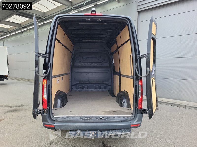 Mercedes-Benz Sprinter 317 CDI Automaat L2H2 3500KG Trekhaak 170PK Airco Camera MBUX CarPlay Euro6 L2 10m3 Airco Trekhaak - Товарен бус: снимка 3 Mercedes-Benz Sprinter 317 CDI Automaat L2H2 3500KG Trekhaak 170PK Airco Camera MBUX CarPlay Euro6 L2 10m3 Airco Trekhaak - Товарен бус: снимка 3