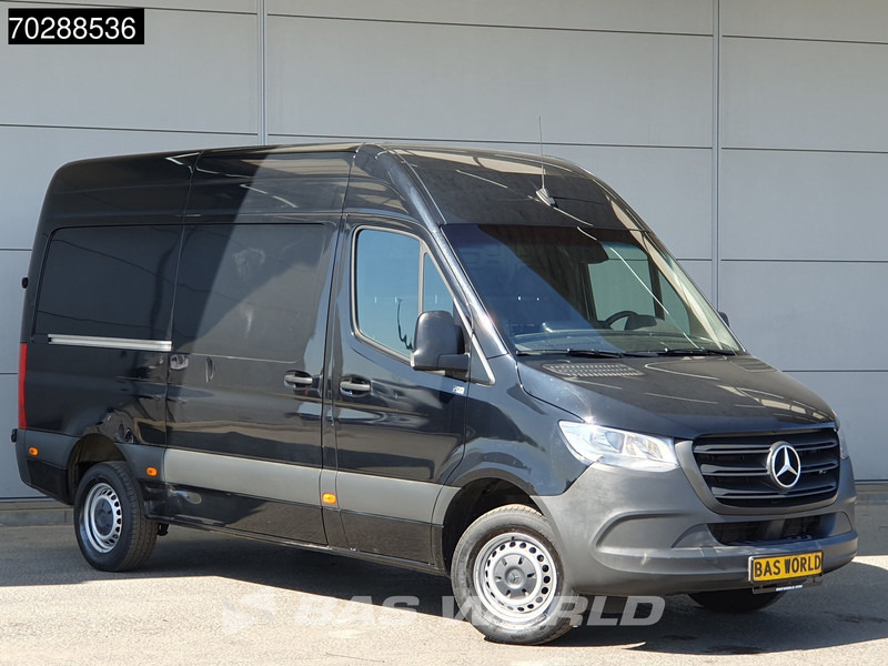 Mercedes-Benz Sprinter 317 CDI Automaat L2H2 3500KG Trekhaak Airco Camera MBUX CarPlay Euro6 L2 12m3 Airco Trekhaak - Товарен бус: снимка 3 Mercedes-Benz Sprinter 317 CDI Automaat L2H2 3500KG Trekhaak Airco Camera MBUX CarPlay Euro6 L2 12m3 Airco Trekhaak - Товарен бус: снимка 3