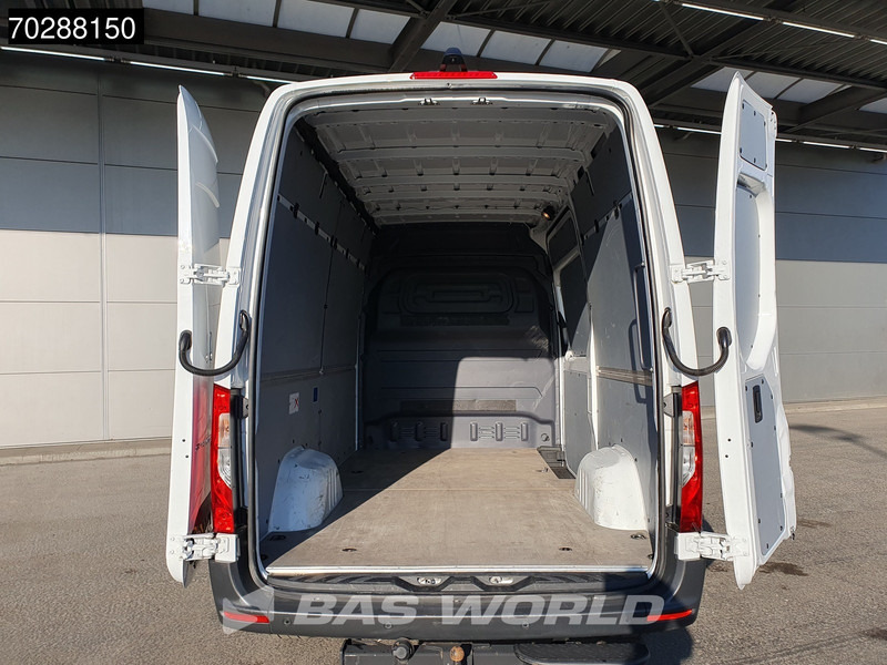 Mercedes-Benz Sprinter 319 CDI Automaat L2H2 Trekhaak Airco MBUX CarPlay Parkeersensoren Euro6 L2 12m3 Airco Trekhaak - Товарен бус: снимка 3 Mercedes-Benz Sprinter 319 CDI Automaat L2H2 Trekhaak Airco MBUX CarPlay Parkeersensoren Euro6 L2 12m3 Airco Trekhaak - Товарен бус: снимка 3