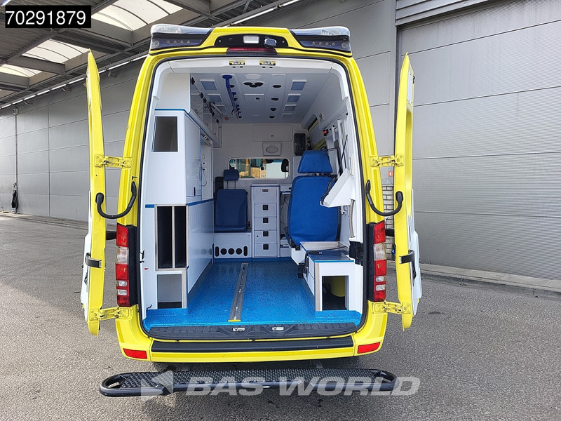 Mercedes-Benz Sprinter 319 CDI Marge! 3.0L V6 Automaat 2x Schuifdeur Airco Cruise Euro6 Krankenwagen Rettungswagen 8m3 Airco Cruise control - Линейка: снимка 3 Mercedes-Benz Sprinter 319 CDI Marge! 3.0L V6 Automaat 2x Schuifdeur Airco Cruise Euro6 Krankenwagen Rettungswagen 8m3 Airco Cruise control - Линейка: снимка 3