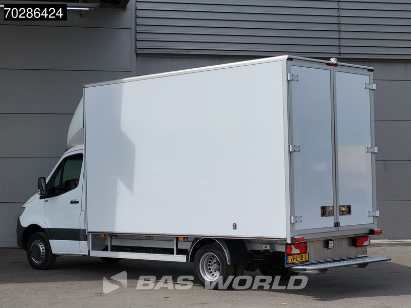 Mercedes-Benz Sprinter 514 CDI Automaat Bakwagen Dubbellucht Achterdeuren Navi Airco Cruise Carplay MBUX Euro6 Meubelbak Koffer 23m3 Airco Cruise contr - Лекотоварен автомобил фургон: снимка 2 Mercedes-Benz Sprinter 514 CDI Automaat Bakwagen Dubbellucht Achterdeuren Navi Airco Cruise Carplay MBUX Euro6 Meubelbak Koffer 23m3 Airco Cruise contr - Лекотоварен автомобил фургон: снимка 2