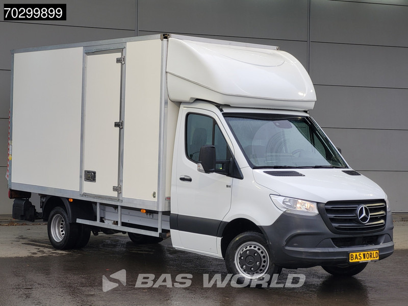 Mercedes-Benz Sprinter 514 CDI Laadklep Automaat Zijdeur Dubbellucht Bakwagen Airco Cruise MBUX CarPlay D'Hollandia Euro6 Meubelbak Koffer Airco Cruise - Лекотоварен автомобил фургон: снимка 5 Mercedes-Benz Sprinter 514 CDI Laadklep Automaat Zijdeur Dubbellucht Bakwagen Airco Cruise MBUX CarPlay D'Hollandia Euro6 Meubelbak Koffer Airco Cruise - Лекотоварен автомобил фургон: снимка 5