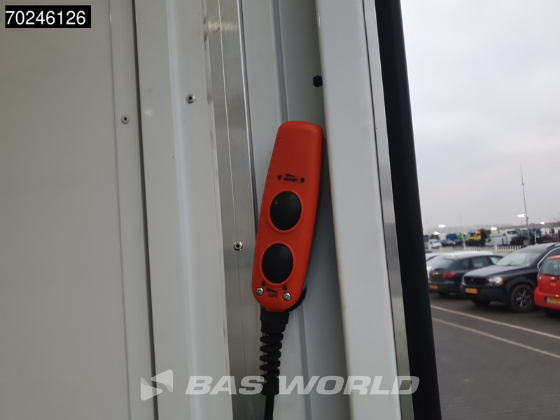 Нови Лекотоварен автомобил фургон Mercedes-Benz Sprinter 515 CDI Automaat 1000kg Laadklep Zijdeur Dubbellucht Bakwagen MBUX Airco Cruise MBUX Koffer Meubelbak 21m3 Airco Cruise control: снимка 19