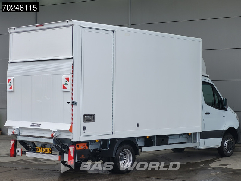 Нови Лекотоварен автомобил фургон Mercedes-Benz Sprinter 515 CDI Automaat Laadklep Dubbellucht Bakwagen MBUX Airco Cruise MBUX Koffer Meubelbak 21m3 Airco Cruise control: снимка 10