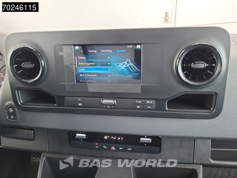 Нови Лекотоварен автомобил фургон Mercedes-Benz Sprinter 515 CDI Automaat Laadklep Dubbellucht Bakwagen MBUX Airco Cruise MBUX Koffer Meubelbak 21m3 Airco Cruise control: снимка 12