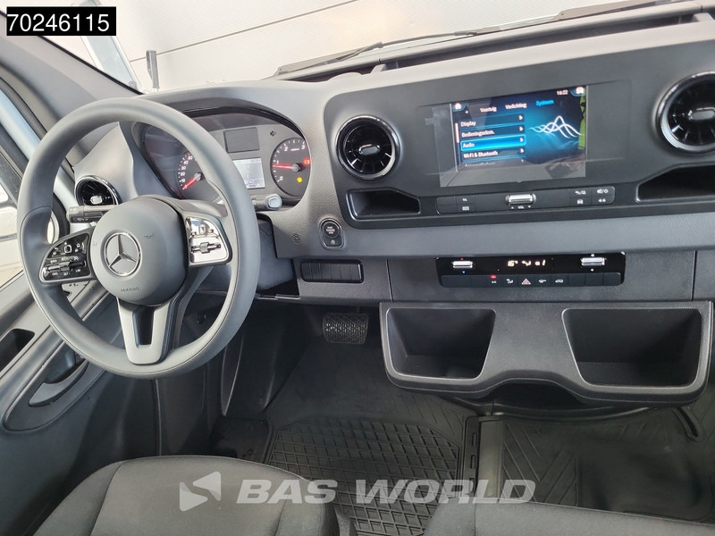 Нови Лекотоварен автомобил фургон Mercedes-Benz Sprinter 515 CDI Automaat Laadklep Dubbellucht Bakwagen MBUX Airco Cruise MBUX Koffer Meubelbak 21m3 Airco Cruise control: снимка 11