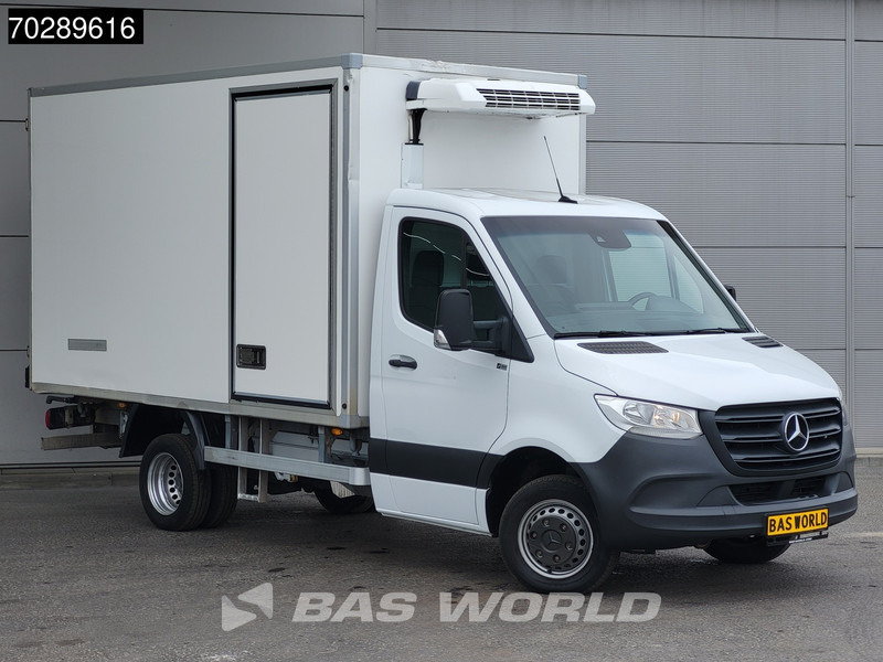 Mercedes-Benz Sprinter 515 CDI Koelwagen Dubbellucht Zijdeur Thermo King 230v-Stekker Airco Cruise MBUX CarPlay Euro6 Koel Koeler Kühl Kühler Kühlwagen - Хладилен бус: снимка 3 Mercedes-Benz Sprinter 515 CDI Koelwagen Dubbellucht Zijdeur Thermo King 230v-Stekker Airco Cruise MBUX CarPlay Euro6 Koel Koeler Kühl Kühler Kühlwagen - Хладилен бус: снимка 3