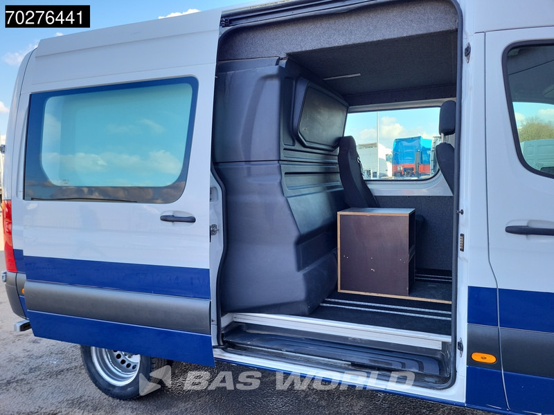 Mercedes-Benz Sprinter 519 CDI 3.0L V6 Automaat Dubbel Cabine L2H2 Dubbellucht 3,5t Trekhaak Camera Airco Cruise Doka Mixto L2 8m3 Airco Dubbel cabine - Товарен бус: снимка 3 Mercedes-Benz Sprinter 519 CDI 3.0L V6 Automaat Dubbel Cabine L2H2 Dubbellucht 3,5t Trekhaak Camera Airco Cruise Doka Mixto L2 8m3 Airco Dubbel cabine - Товарен бус: снимка 3