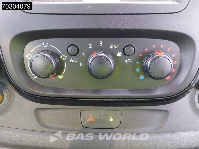 Малък ван Opel Vivaro 120PK Dubbel Cabine L2H1 Trekhaak Navi Airco Cruise Parkeersensoren APK 10-2026 Euro6 DC Doka Mixto L2 Airco Trekhaak Cruise control: снимка 17 Малък ван Opel Vivaro 120PK Dubbel Cabine L2H1 Trekhaak Navi Airco Cruise Parkeersensoren APK 10-2026 Euro6 DC Doka Mixto L2 Airco Trekhaak Cruise control: снимка 17