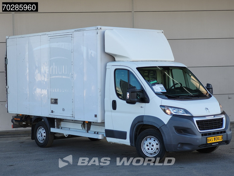 Peugeot Boxer 150PK Trekhaak D'Hollandia Laadklep Zijdeur Bakwagen Navi Airco Cruise Lat om Lat Euro5 Meubelbak Koffer 18m3 Airco Trekhaak Cruise co - Лекотоварен автомобил фургон: снимка 5 Peugeot Boxer 150PK Trekhaak D'Hollandia Laadklep Zijdeur Bakwagen Navi Airco Cruise Lat om Lat Euro5 Meubelbak Koffer 18m3 Airco Trekhaak Cruise co - Лекотоварен автомобил фургон: снимка 5