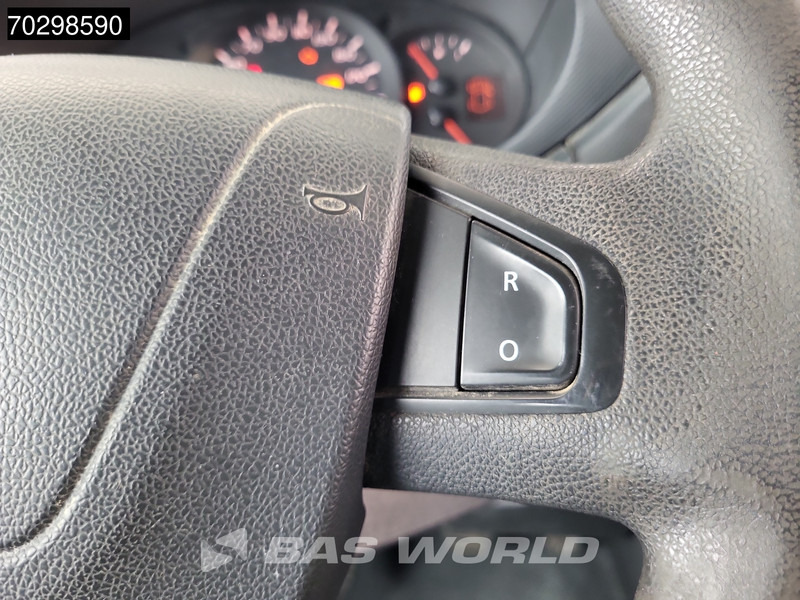 Лизинг на Renault Master 130pk Dubbel Cabine L2H2 Trekhaak Navi Airco Cruise Camera Parkeersensoren Euro6 DC Doka Mixto L2 Airco Trekhaak Cruise control Renault Master 130pk Dubbel Cabine L2H2 Trekhaak Navi Airco Cruise Camera Parkeersensoren Euro6 DC Doka Mixto L2 Airco Trekhaak Cruise control: снимка 19