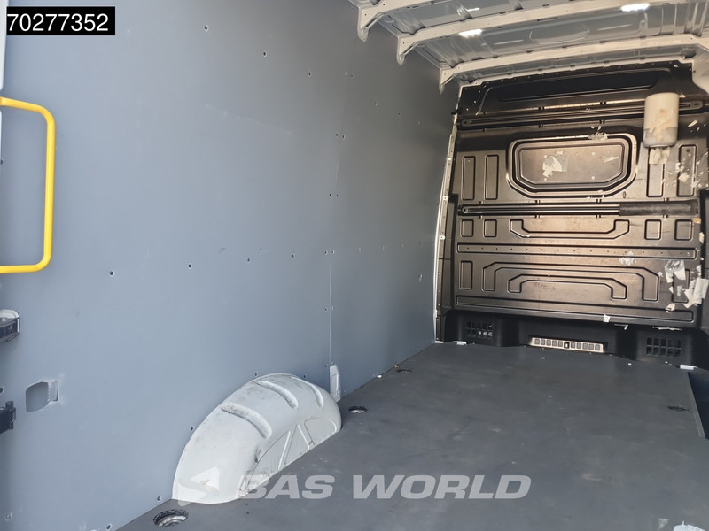 Товарен бус, Електрически бус Volkswagen Crafter 136pk Elektrisch WLTP 115KM Automaat L3H3 Navi LED Airco Cruise Camera Parkeersensoren L2H2 11m3 Airco Cruise control: снимка 7